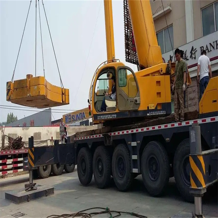 柳州当地吊车出租|机器吊装|75吨|工厂搬迁服务